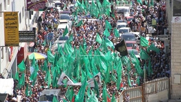 تشييع جثامين 4 شهداء عادوا أمس من مقابر الأرقام